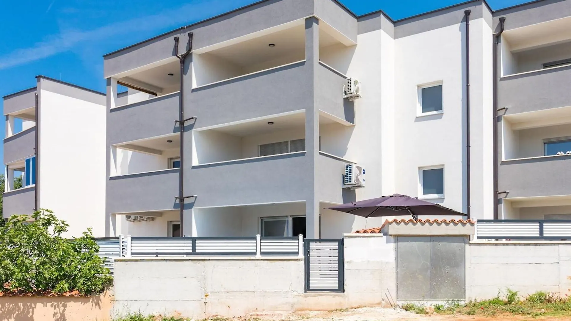 Pool Apartment Sax Medulin 0*,  Croatia