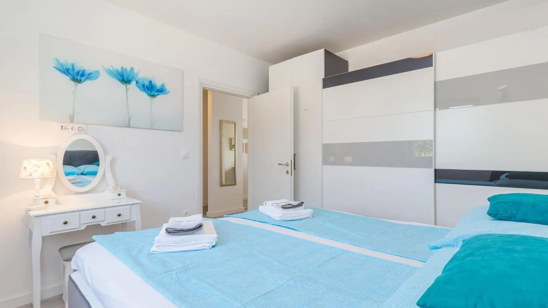 Pool Apartment Sax Medulin