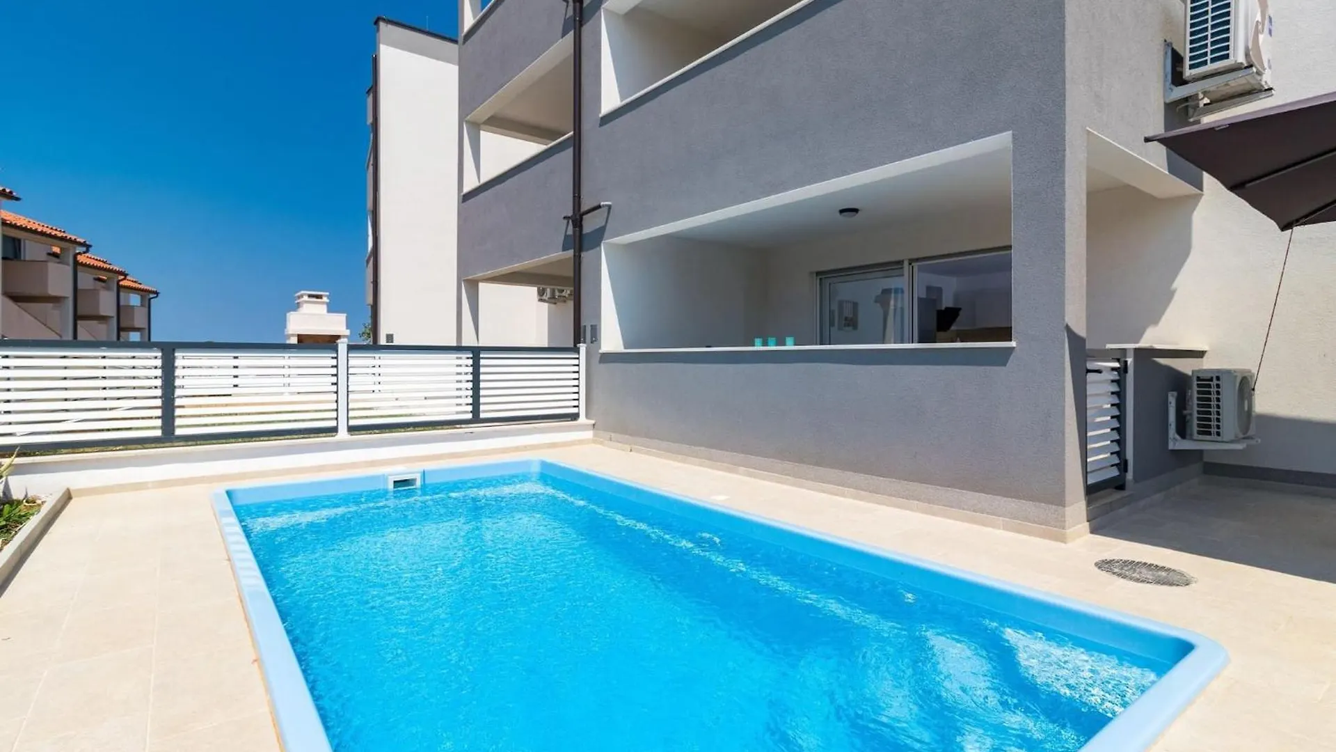 Pool Apartment Sax Medulin 0*,  Croatia